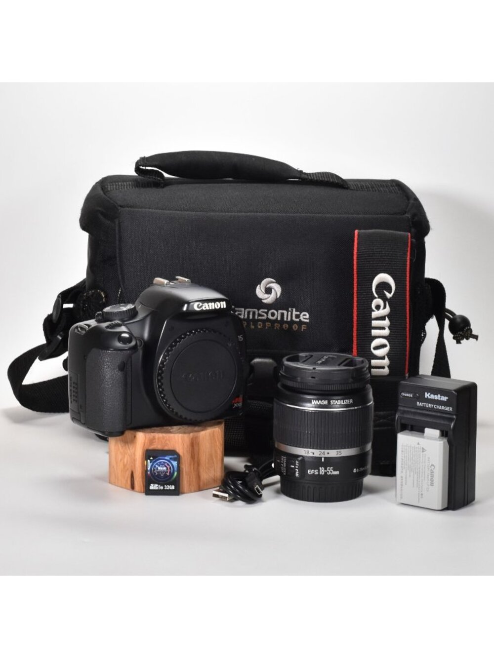 Canon EOS Rebel XSi Digital Camera 12.2MP 18-55mm Lens 2,647 Clicks  32GB SD